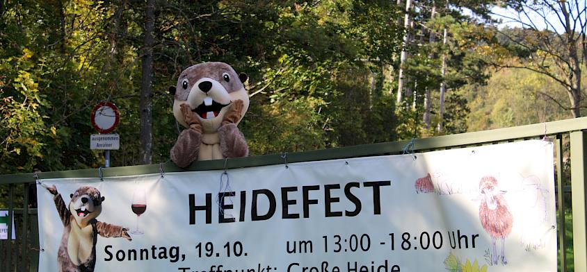 Maskottchen Perzi lädt zum Heidefest. © FdPH/N. Novak