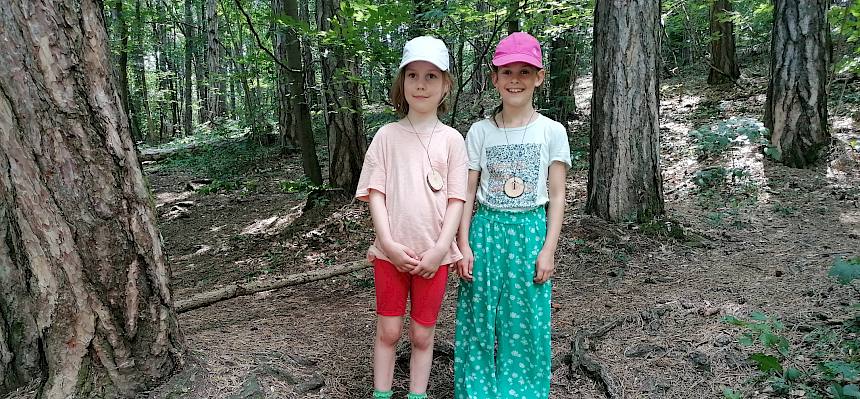 Die Kinder waren stolz auf ihre gebauten Burgen. © FdPH/Girsch