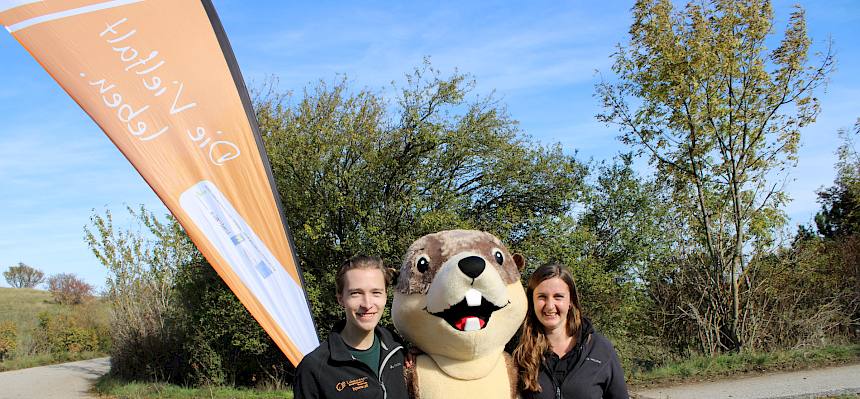 Das Team des Biosphärenpark Wienerwald-Infostands mit Zieselmaskottchen Perzi. © FdPH/L.Strobl