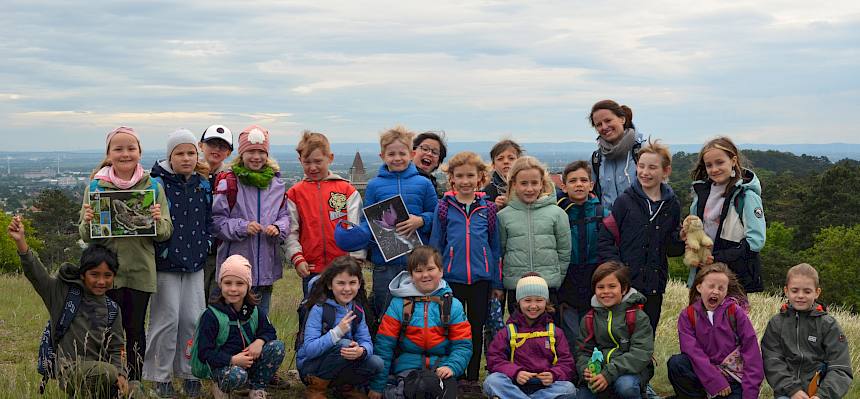 Die Schüler:innen der 2c der VS Roseggergasse hatten viel Spaß beim Heide-Schulprojekt. © FdPH/F. Litzelmann
