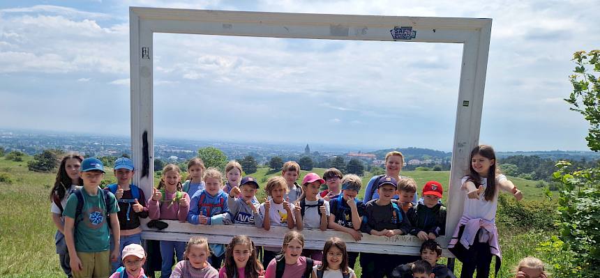 Die Schüler:innen der 3a der VS Roseggergasse entdeckten heute die Heide. © FdPH/B. Sabek