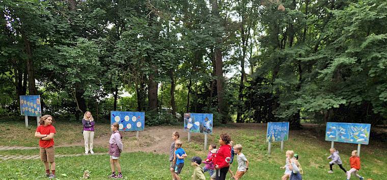 Beim Laufspiel wärmten sich die Kinder im Anschluss wieder auf. ©FdPH/B. Sabek