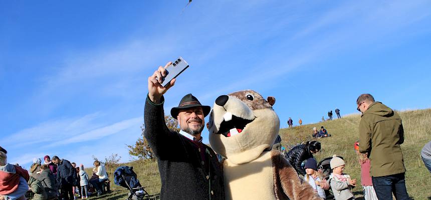 Ein Selfie mit Perzi muss sein: gf. Gemeinderat Martin Fürndraht, Erfinder des Perzi © FdPH/L. Strobl