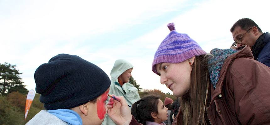 Beim Kinderschminken waren Naturmotive gefragt. © FdPH/L. Strobl