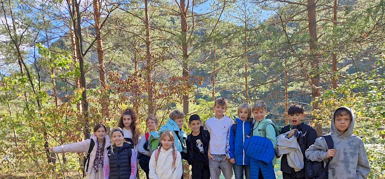 „Natur statt Klassenzimmer" war heute das Motto der 4b der VS Kaltenleutgeben. © FdPH/B. Sabek